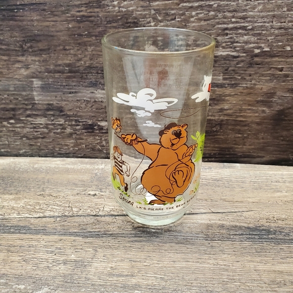 Vintage LK's Pierre the Bear Series Glass Spring 1977 Cartoon Glass - Picture 1 of 3